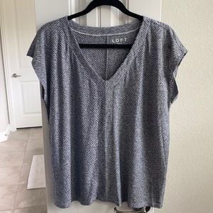 Loft • v-neck slub knit top, size L.